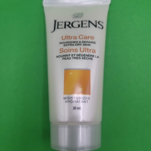 FREE WITH PURCHASE* 3 pack of Jergens Ultra care moisturizer 30ML - Picture 5 of 7